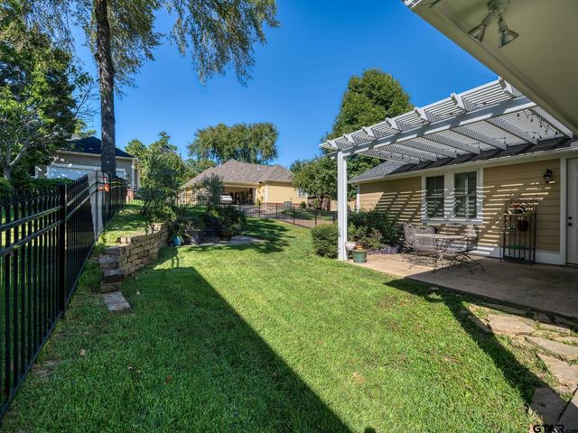 3986 Charleston Park, Tyler, TX 75701