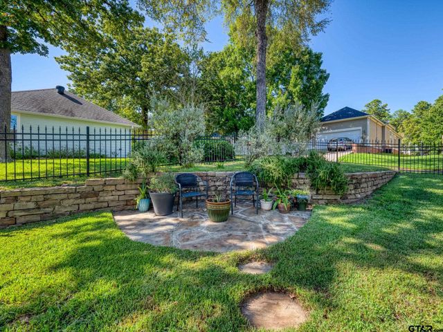 3986 Charleston Park, Tyler, TX 75701