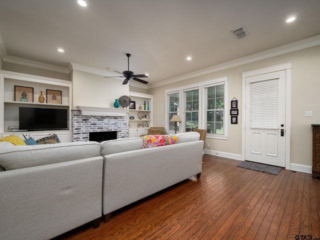 3986 Charleston Park, Tyler, TX 75701