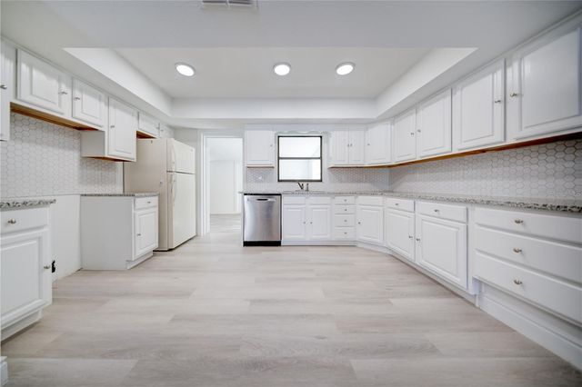 2525 POINSETTA AVENUE, Sanford, FL 32773