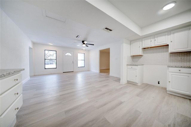 2525 POINSETTA AVENUE, Sanford, FL 32773