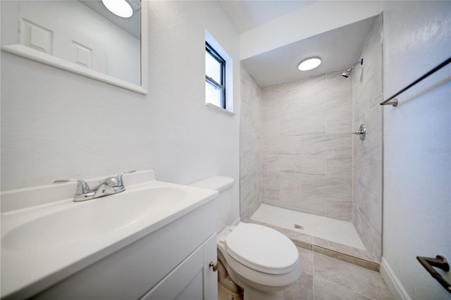 2525 POINSETTA AVENUE, Sanford, FL 32773