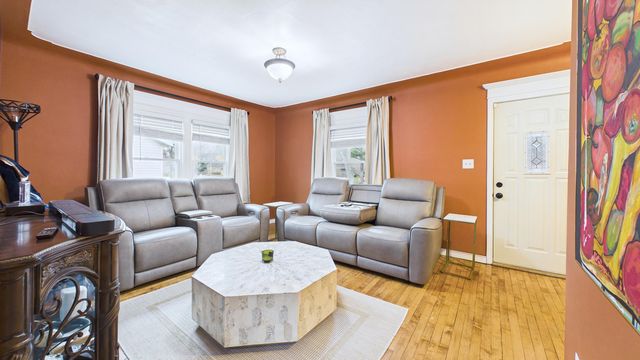 4440 Henry Street, Norton Shores City, MI 49441