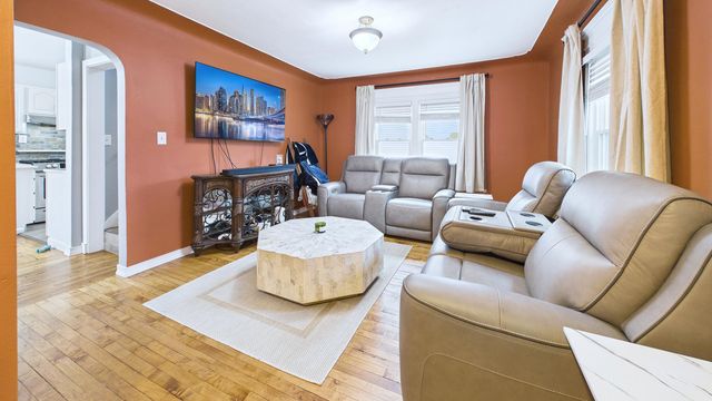 4440 Henry Street, Norton Shores City, MI 49441