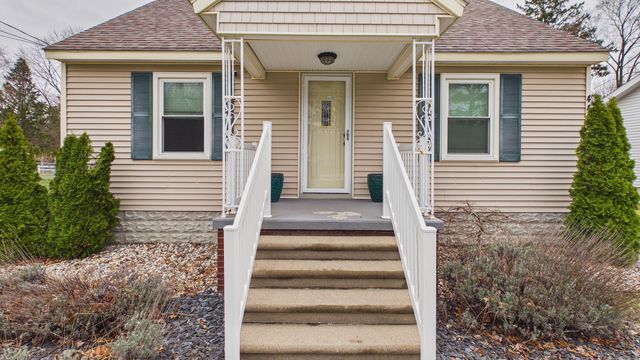 4440 Henry Street, Norton Shores City, MI 49441