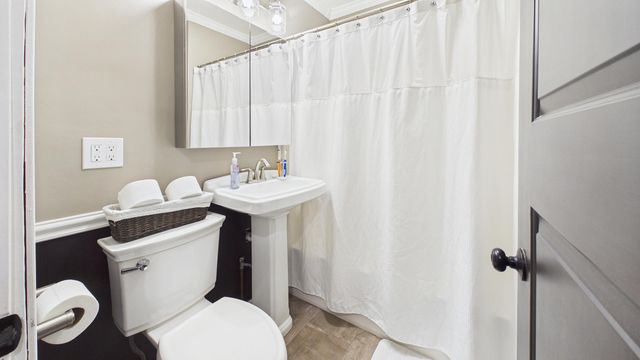 4440 Henry Street, Norton Shores City, MI 49441