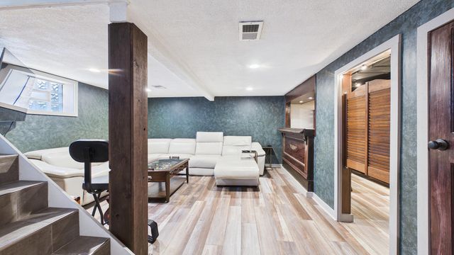 4440 Henry Street, Norton Shores City, MI 49441