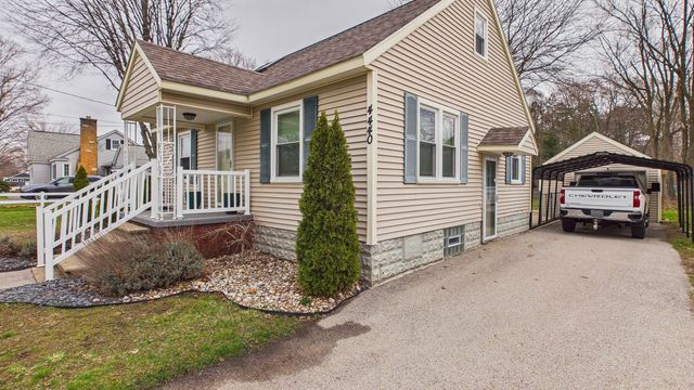 4440 Henry Street, Norton Shores City, MI 49441