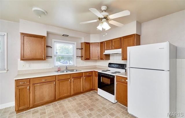 5 Ridgeview Court, St Charles, MO 63301
