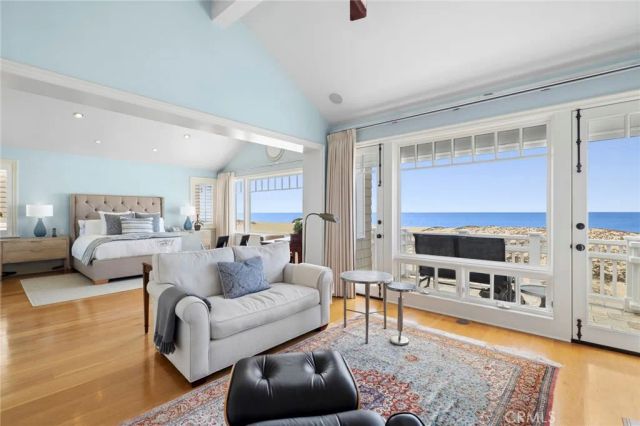1550 E Oceanfront, Newport Beach, CA 92661