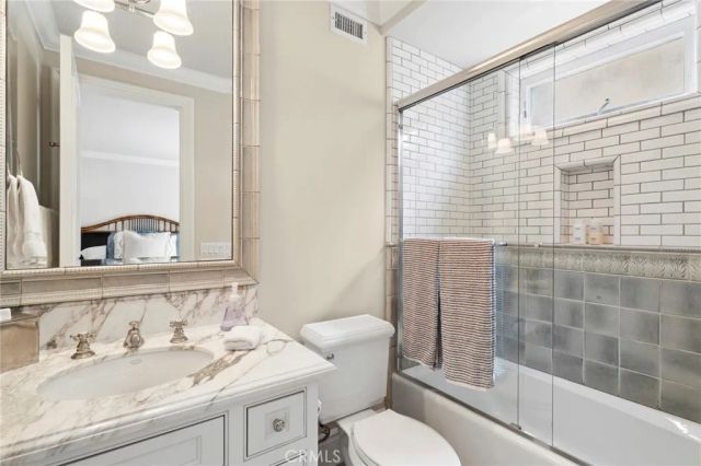 1550 E Oceanfront, Newport Beach, CA 92661