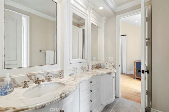 1550 E Oceanfront, Newport Beach, CA 92661