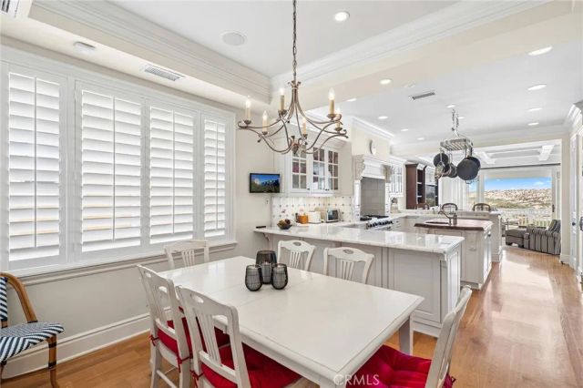 1550 E Oceanfront, Newport Beach, CA 92661