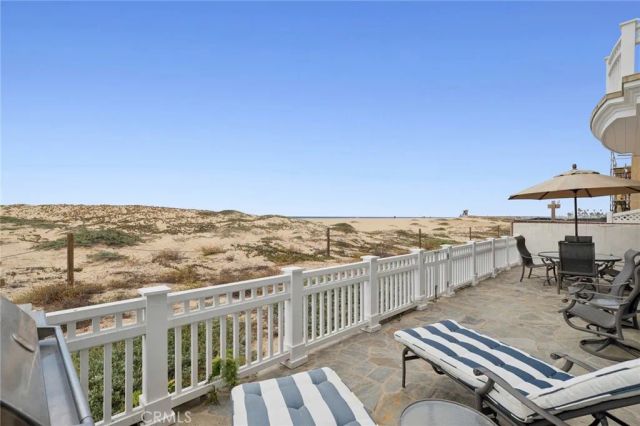 1550 E Oceanfront, Newport Beach, CA 92661