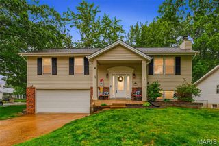 1117 Windyoak Drive, Ballwin, MO 63021