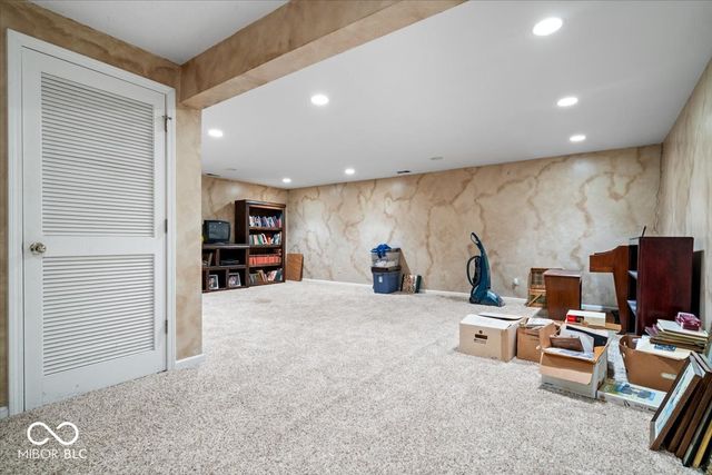 10114 Skippers Court, Indianapolis, IN 46256