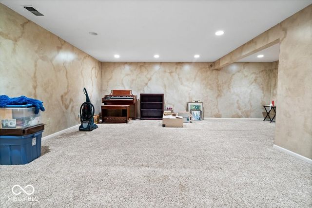 10114 Skippers Court, Indianapolis, IN 46256