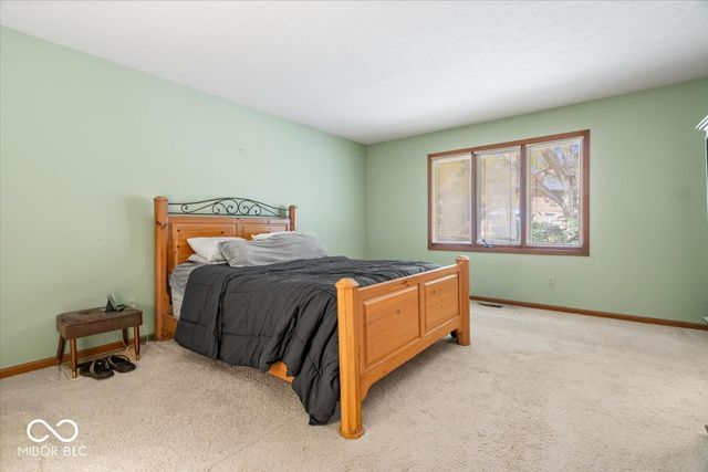 10114 Skippers Court, Indianapolis, IN 46256