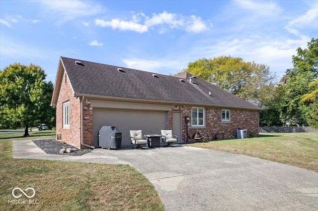 10114 Skippers Court, Indianapolis, IN 46256