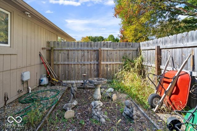 10114 Skippers Court, Indianapolis, IN 46256