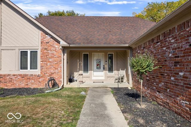10114 Skippers Court, Indianapolis, IN 46256