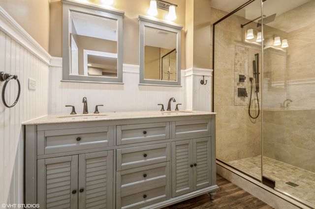 2417 N ridgeway 1, Chicago, IL 60647