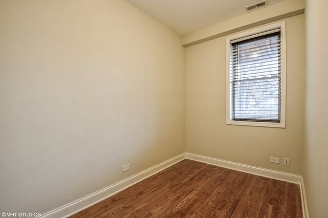 2417 N ridgeway 1, Chicago, IL 60647