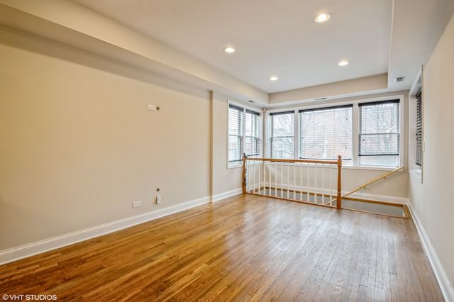 2417 N ridgeway 1, Chicago, IL 60647