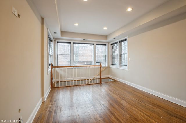2417 N ridgeway 1, Chicago, IL 60647