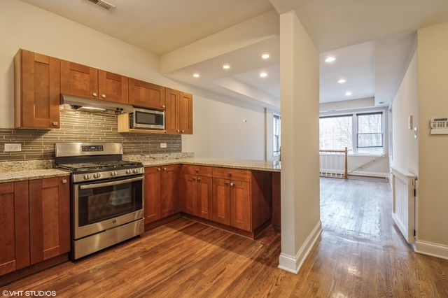 2417 N ridgeway 1, Chicago, IL 60647