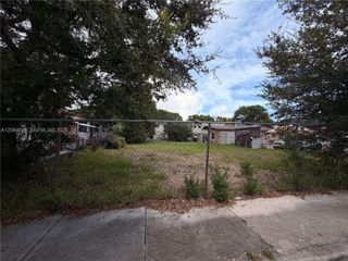 89 NW 34th Terrace, Miami, FL 33127