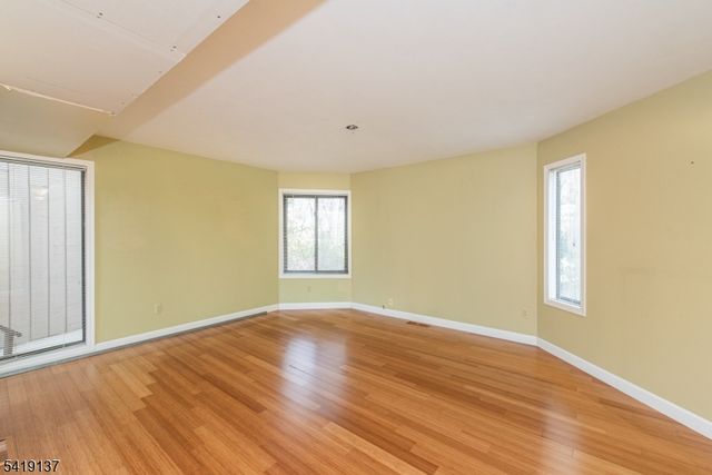 57 Edinborough Ct, Washington Twp., NJ 07840