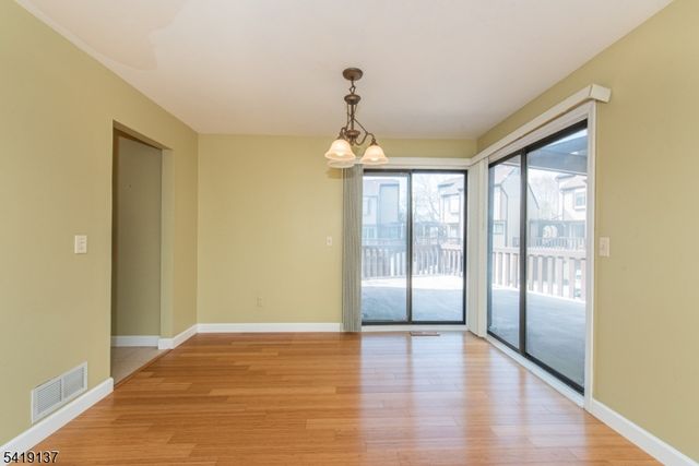 57 Edinborough Ct, Washington Twp., NJ 07840