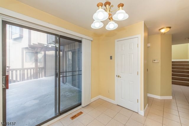 57 Edinborough Ct, Washington Twp., NJ 07840