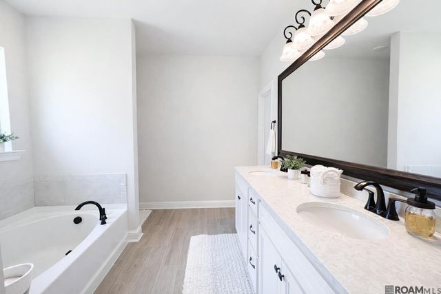 9994 Stratford Dr, Denham Springs, LA 70726