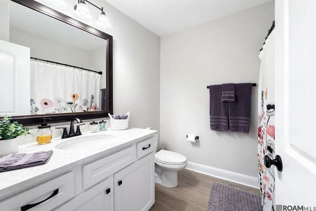 9994 Stratford Dr, Denham Springs, LA 70726