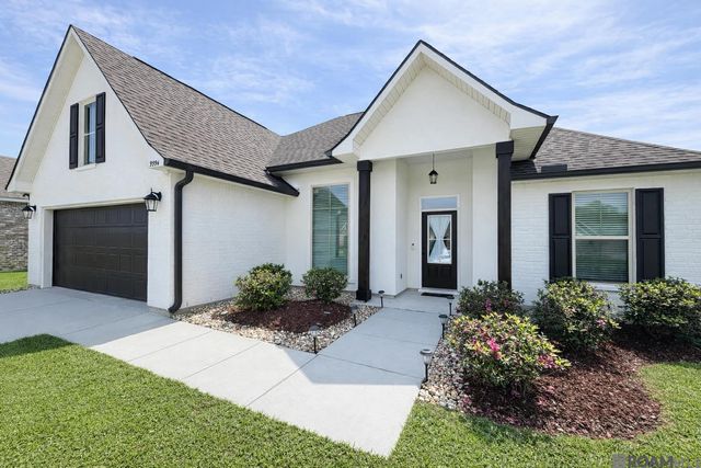 9994 Stratford Dr, Denham Springs, LA 70726