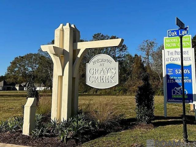 9994 Stratford Dr, Denham Springs, LA 70726