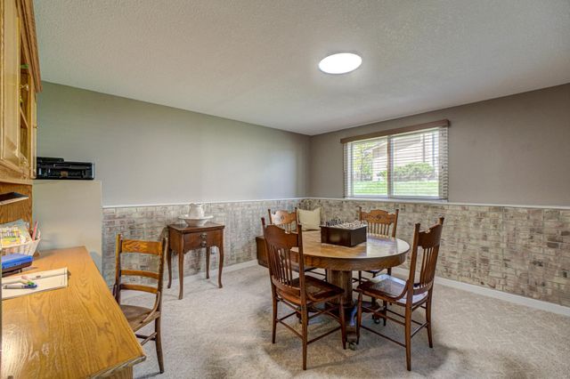 6676 Sandlewood Road, Woodbury, MN 55125