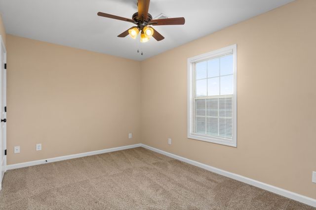 1110 Ash Ridge Dr Apt B4, Clarksville, TN 37042