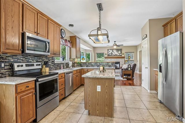 4160 Winwood Circle, Pacific, MO 63069