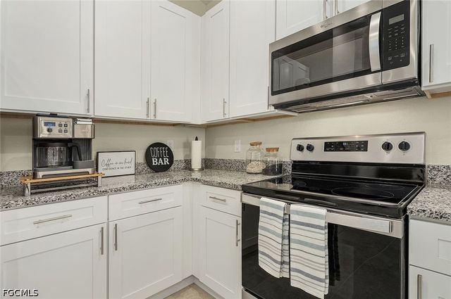 214 NW 3rd AVE, Cape Coral, FL 33993
