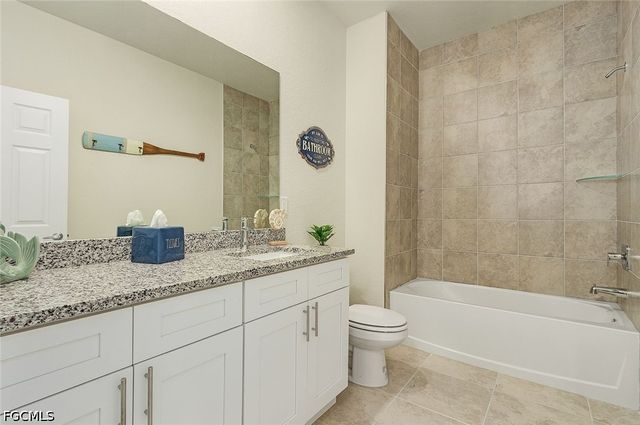 214 NW 3rd AVE, Cape Coral, FL 33993