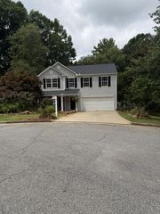 528 Lazy River Lane, Woodstock, GA 30188
