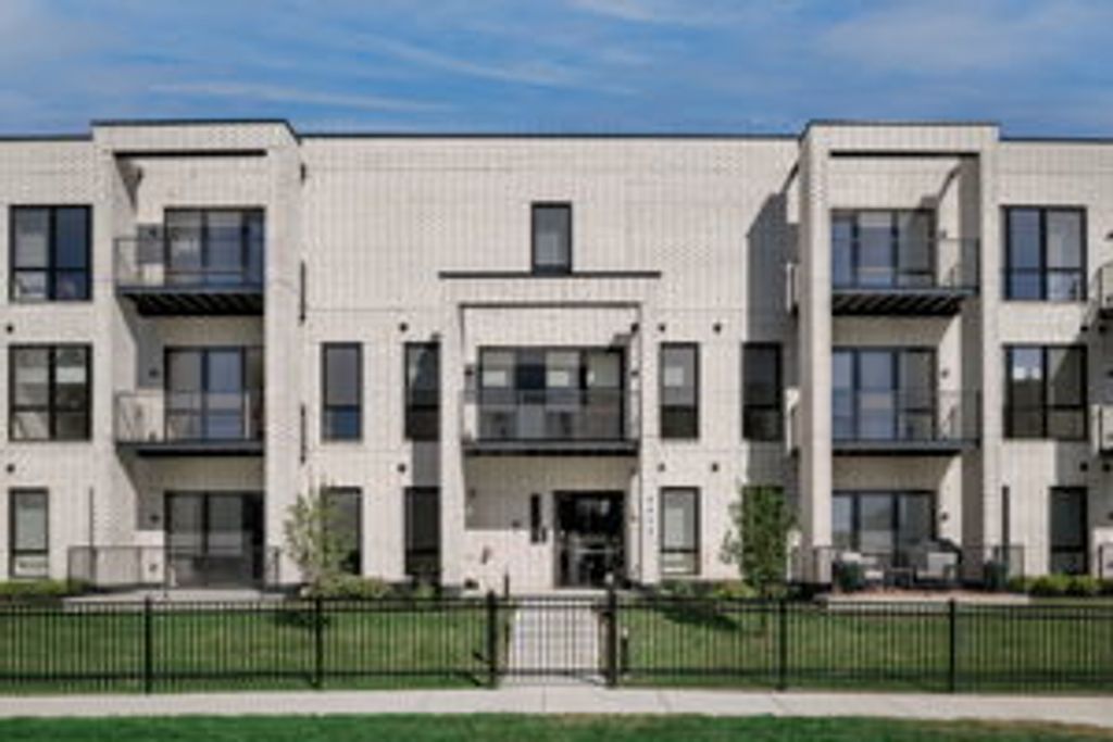8020 W O'Connor Drive 210, River Grove, IL 60171
