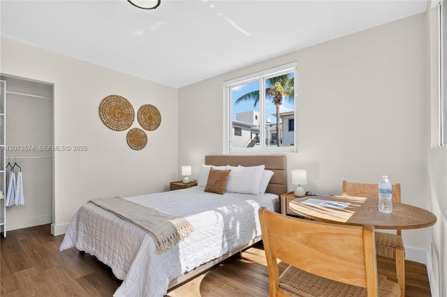 325 Harding Street, Hollywood, FL 33019