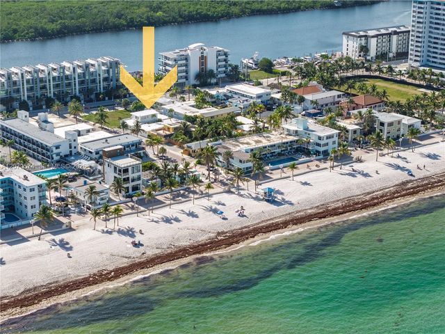 325 Harding Street, Hollywood, FL 33019