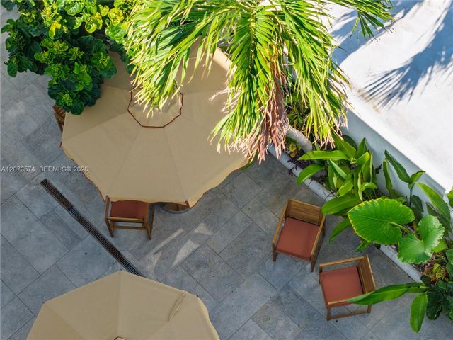 325 Harding Street, Hollywood, FL 33019