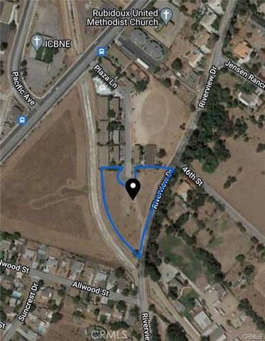 4648 Plaza Lane, Jurupa Valley, CA 92509