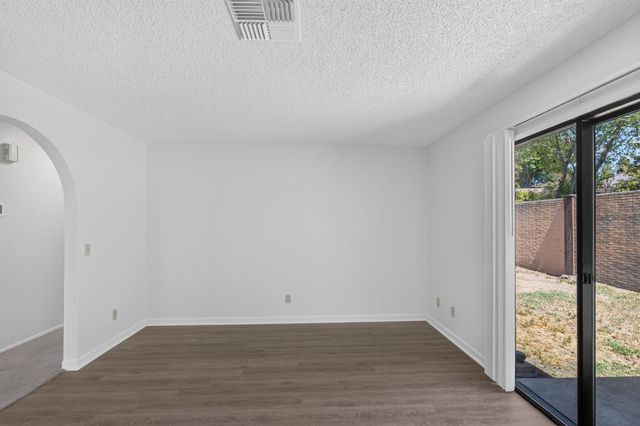 972 Shellwood Way, Sacramento, CA 95831